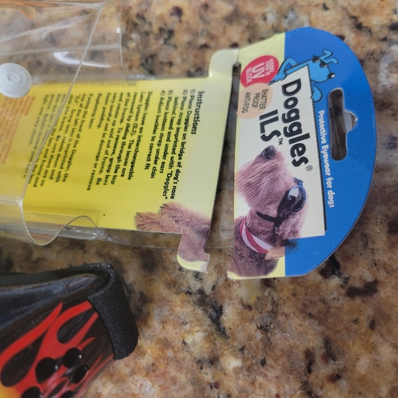 New Racing Flames Black Frame Doggles with Blue Lens - XLargre - Picture 5 of 5